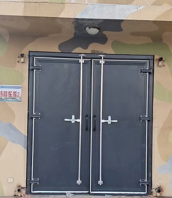 广河工业平开门