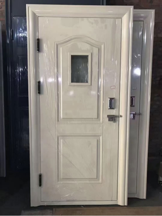 广河学校教室门