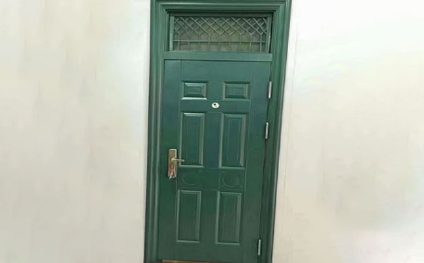 广河学校教室门