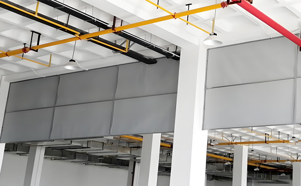 商场防烟分区常闭节点：广河挡烟垂壁高度与控制器接线图解