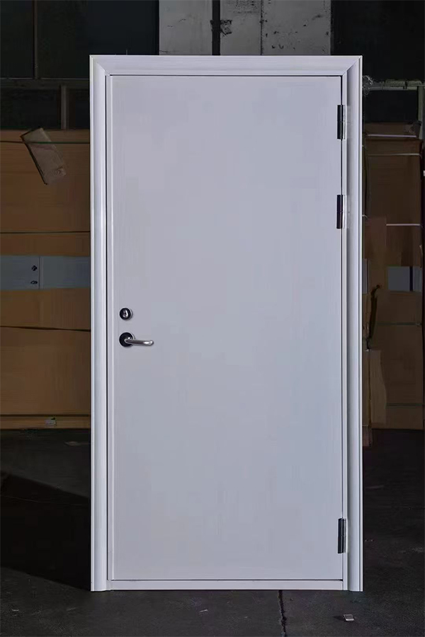 社区活动中心加装广河防火门保障居民安全