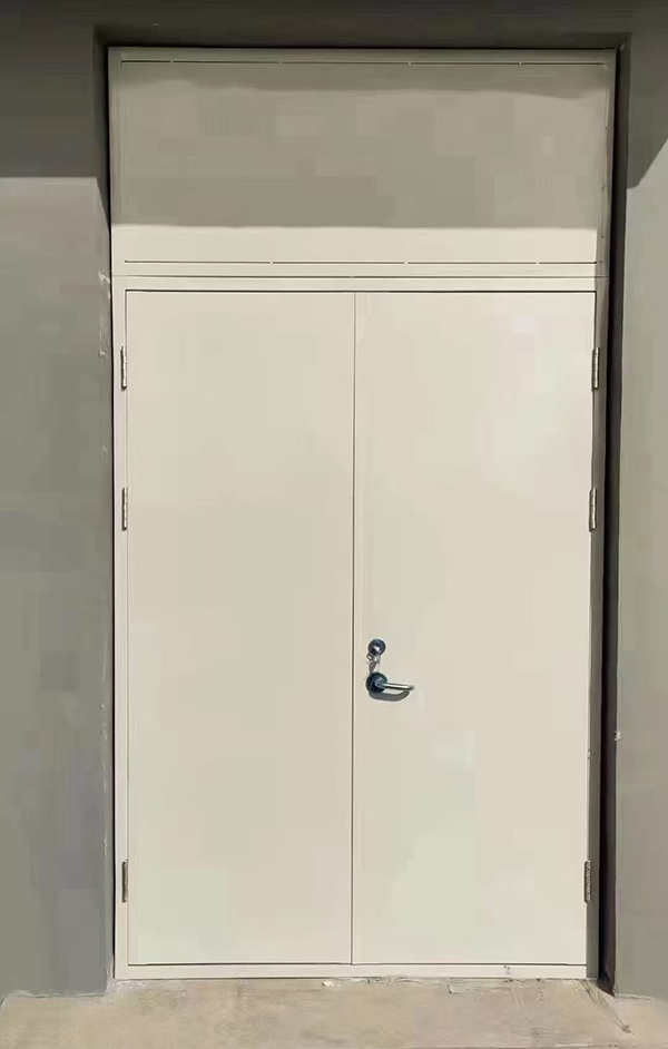 展览馆项目完成大跨度广河防火门安装 展览馆项目完成大跨度广河防火门安装